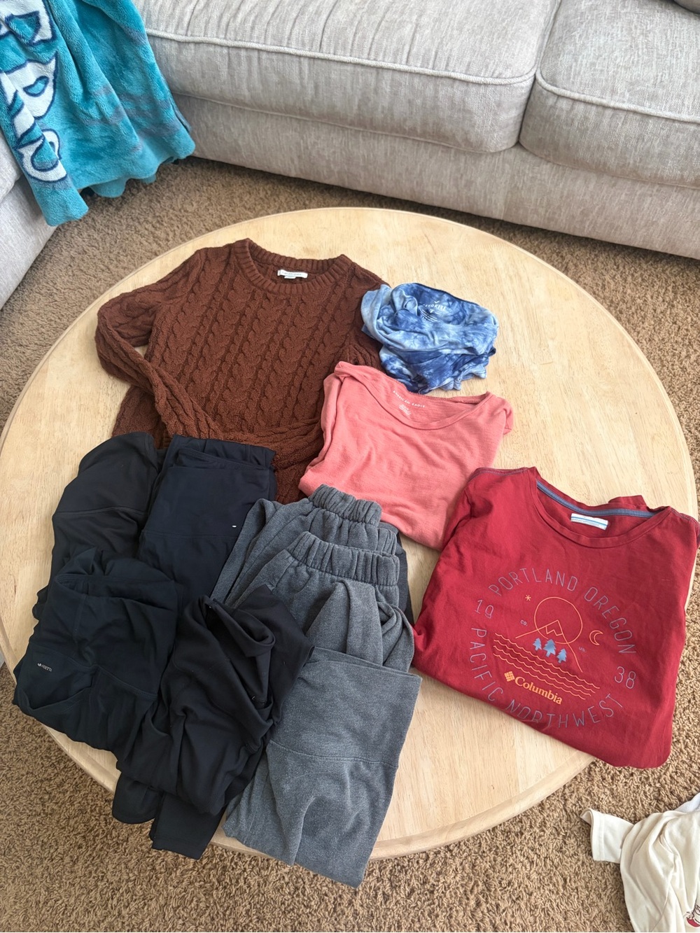 Women’s small clothing bundle